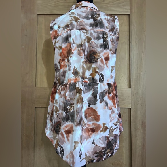 Floral Buttoned Blouse with Mandarin Collar - Picture 2 of 8